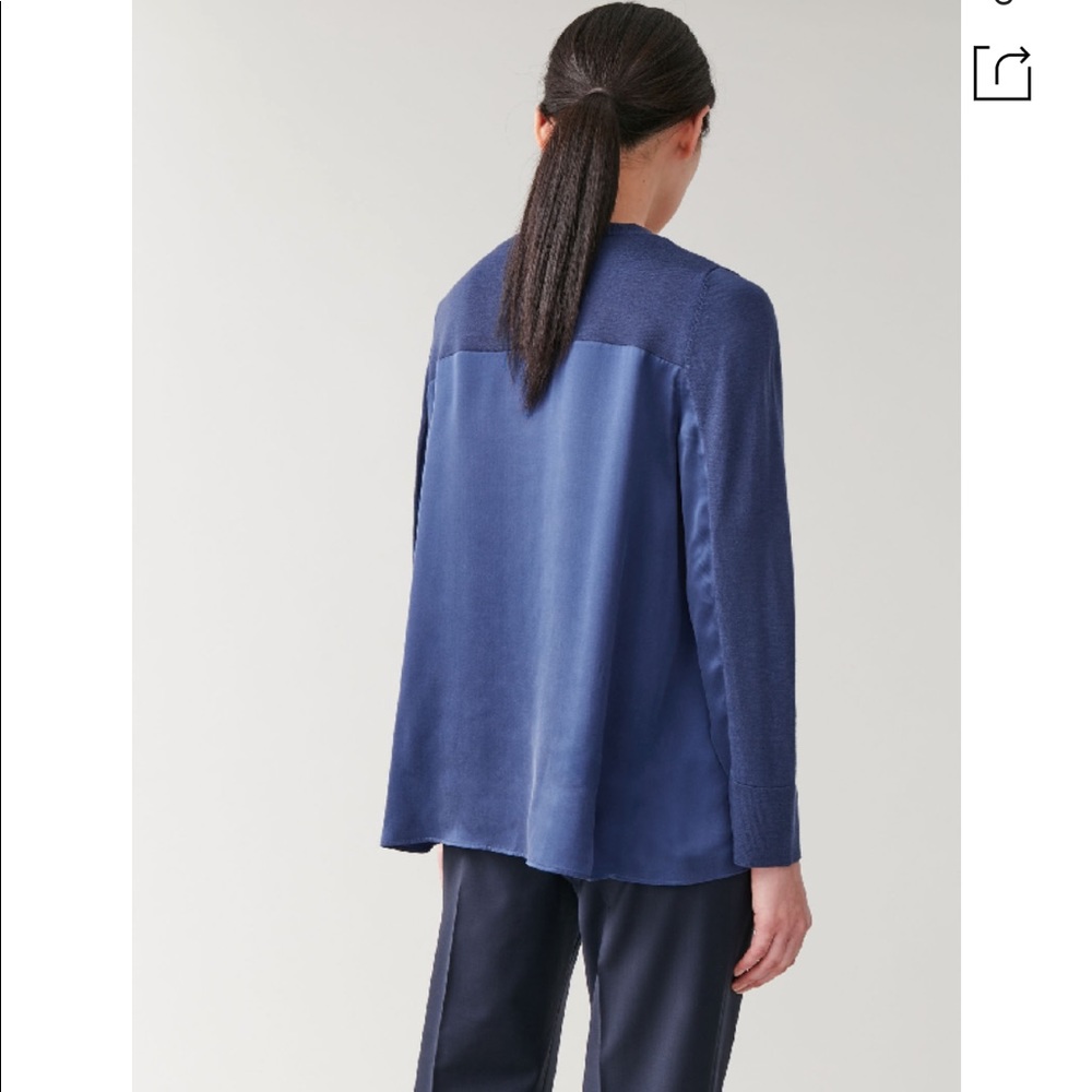 COS MERINO MULBERRY SILK PANEL TOP IN BLUE